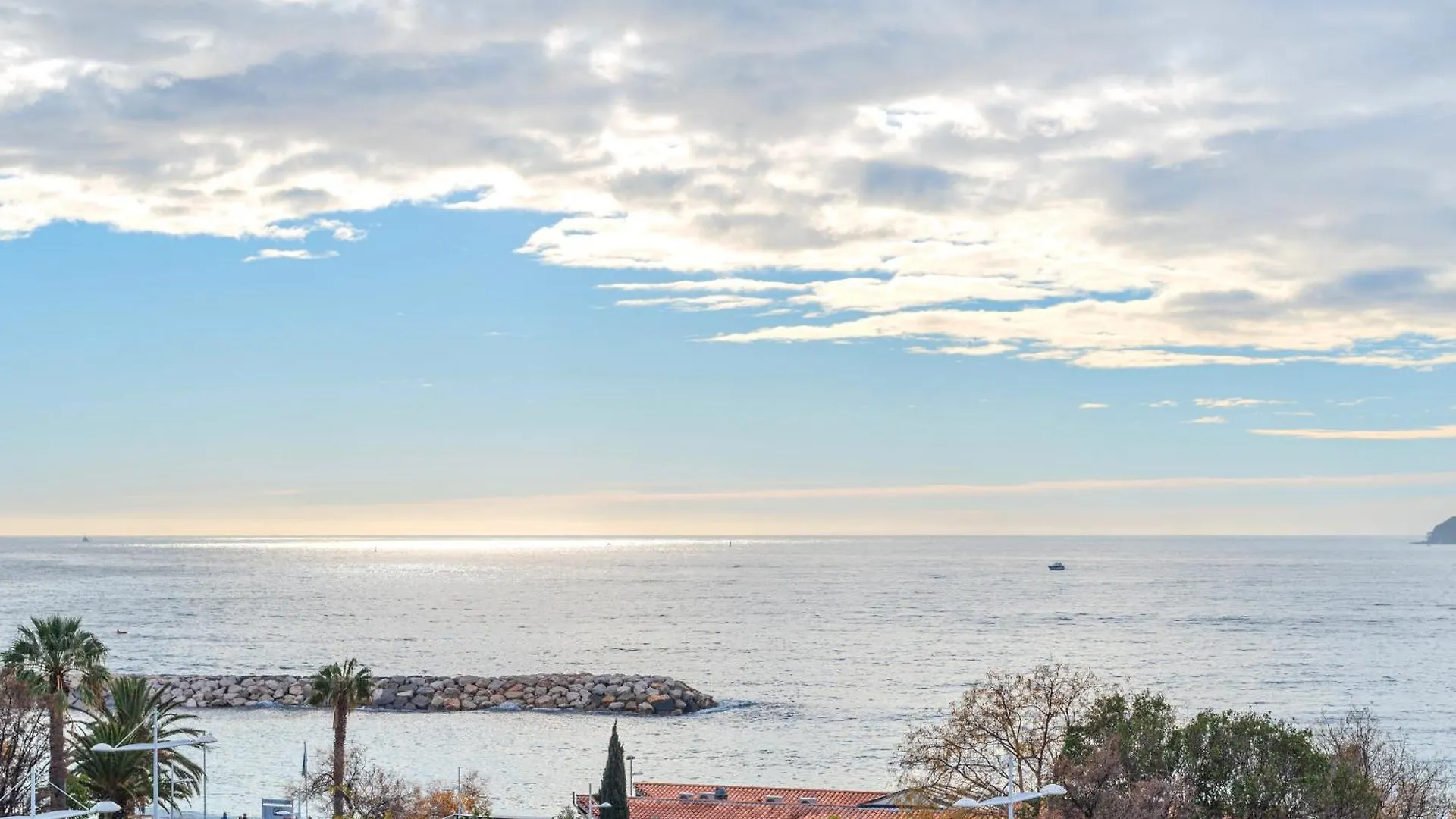 Grand Appartement Balcon Vue Mer 20M Plage Mourillon Toulon Apartment